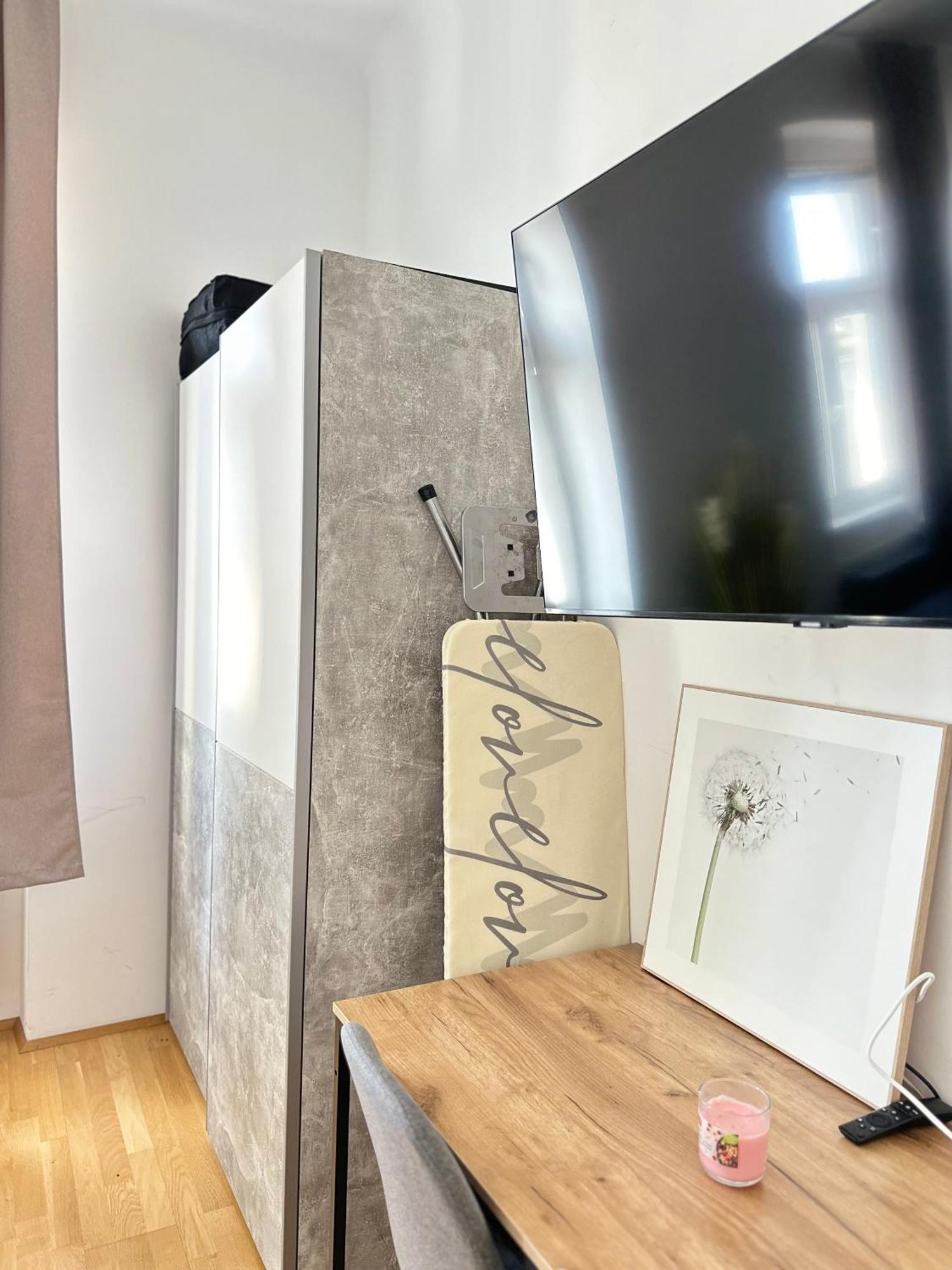 Ferienwohnung Hisa Lina Wien Exterior foto
